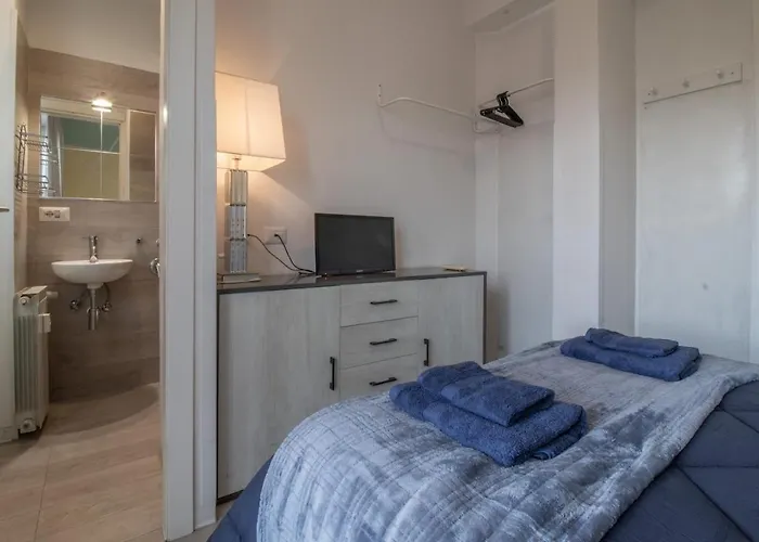 Konukevi Lion Renting Trastevere Roma